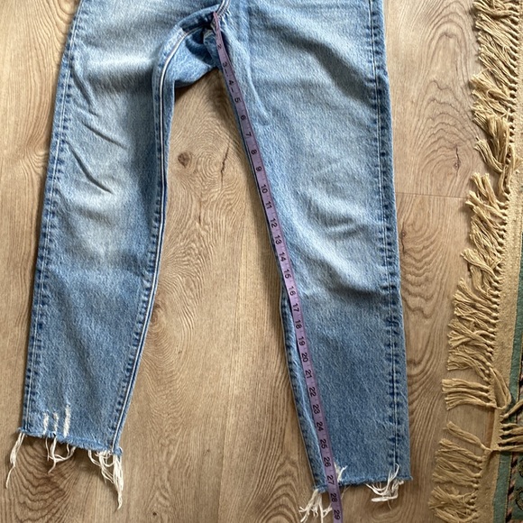 Levi’s Wedgie Light Wash - Picture 6 of 7